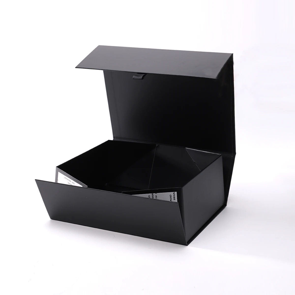 Matt Black Magnetic Paper Cardboard Lipstick Gift Box Cosmetic Lipstick Box Packaging/Lip gloss Gift Box
Matt Black Magnetic Paper Cardboard Lipstick Gift Box Cosmetic Lipstick Box Packaging/Lip gloss Gift Box