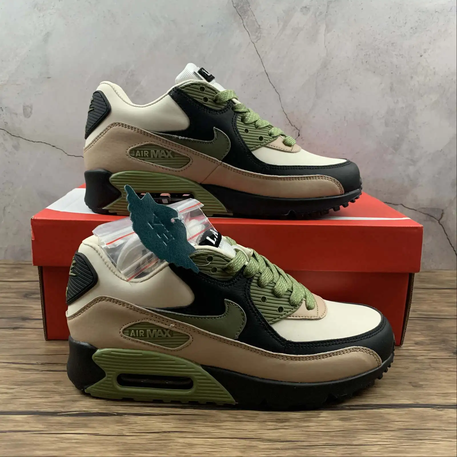 Top Selling Wholesale NIKE Air Max 90 LAHAR Fashion walking style shoes Men's casual Sneaker sports basketball NIKE shoes
Top Selling Wholesale NIKE Air Max 90 LAHAR Fashion walking style shoes Men's casual Sneaker sports basketball NIKE shoes