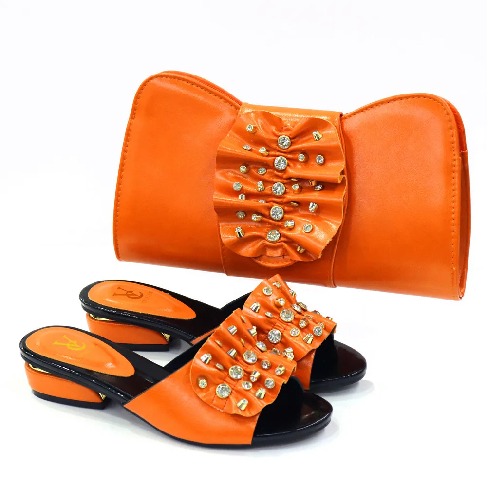 2020 shoes and bag set italian party shoes and bag set red shoes and matching bag B201230
2020 shoes and bag set italian party shoes and bag set red shoes and matching bag B201230