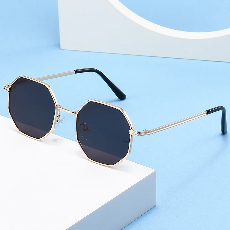 2333 2023 Hipster Polygon Sunglasses UV400 Men Women Geometric Square Small Vintage Metal Frame Retro Shade Glasses
2333 2023 Hipster Polygon Sunglasses UV400 Men Women Geometric Square Small Vintage Metal Frame Retro Shade Glasses