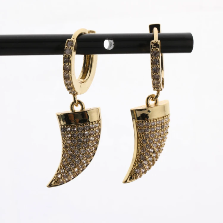 18K Gold Plated High Quality Crystal Rhinestone Micro Insert Brass Hoop Earring with Charm
18K Gold Plated High Quality Crystal Rhinestone Micro Insert Brass Hoop Earring with Charm