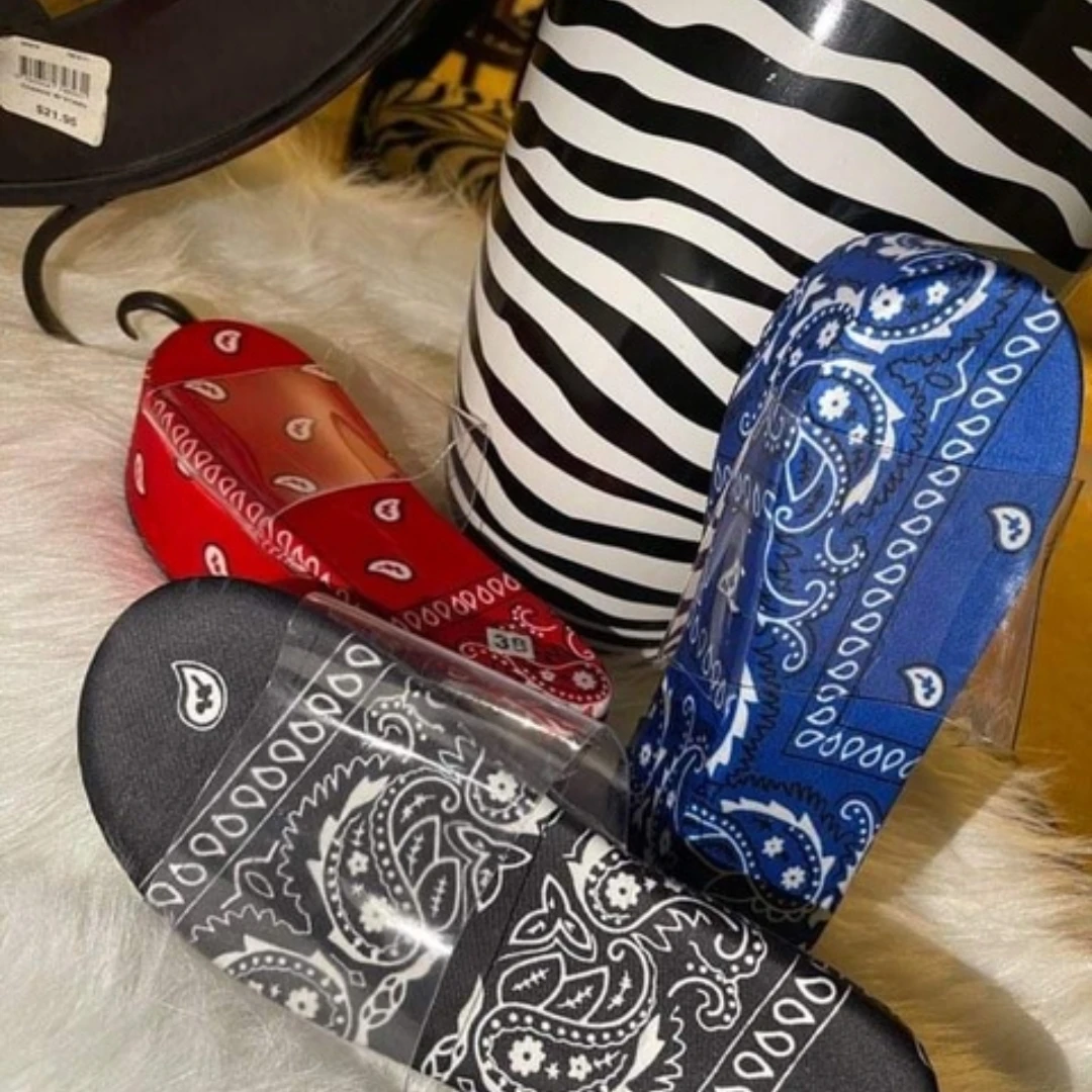 Summer Girls Slippers Shoes Designer Sandals Women Famous Brands Jelly Platform Bandana Sandals Slippers Wholesale
Summer Girls Slippers Shoes Designer Sandals Women Famous Brands Jelly Platform Bandana Sandals Slippers Wholesale