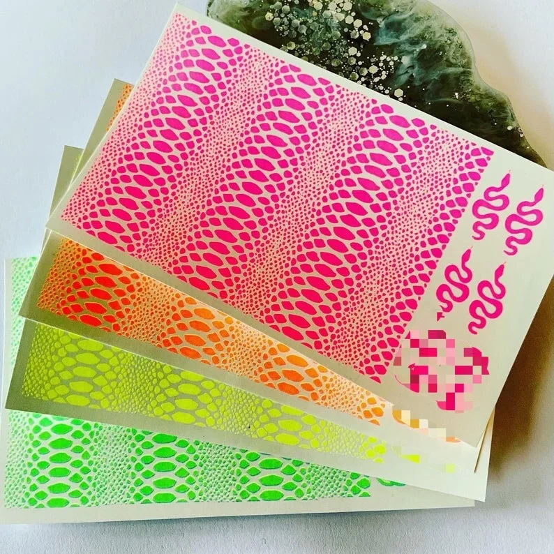 2021 New Arrival European Style Serpentine Designs Adhesive Decals Nail Stickers, Colorful
2021 New Arrival European Style Serpentine Designs Adhesive Decals Nail Stickers, Colorful