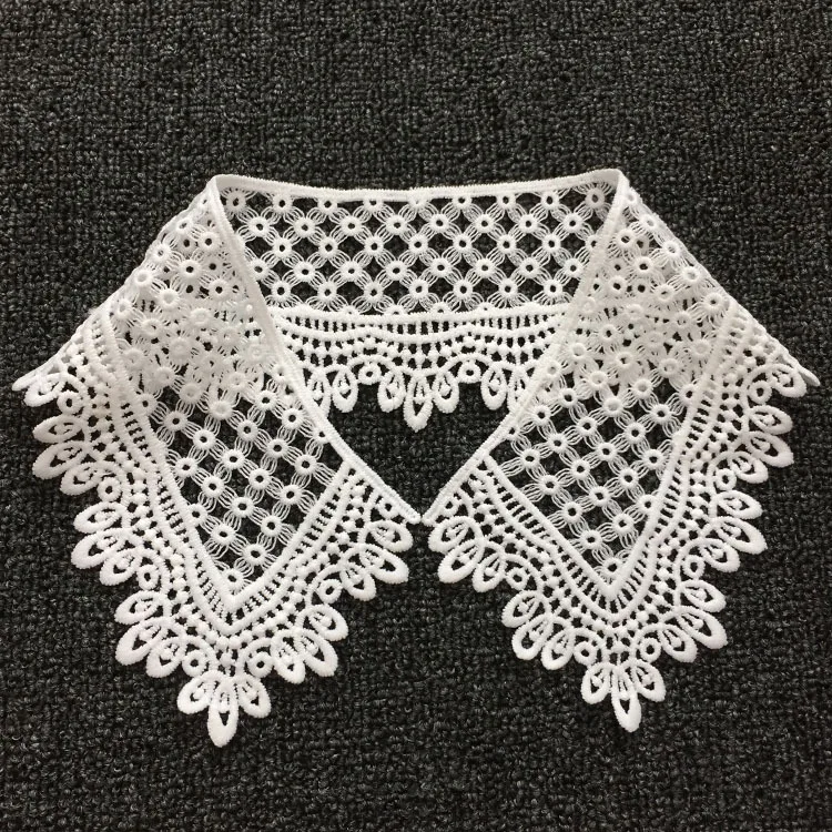 New Fashion In Milan Fashion Week Fake Lace Collar Neckline Adult Lace Collar for Dressing
New Fashion In Milan Fashion Week Fake Lace Collar Neckline Adult Lace Collar for Dressing