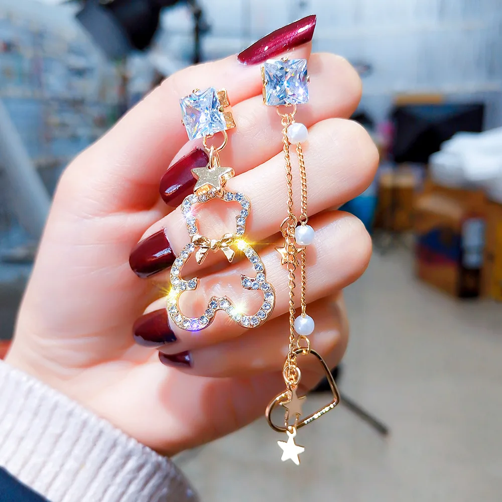 Stylish S925 silver needle Korean long asymmetric diamond set bear earrings, Multicolor
Stylish S925 silver needle Korean long asymmetric diamond set bear earrings, Multicolor
