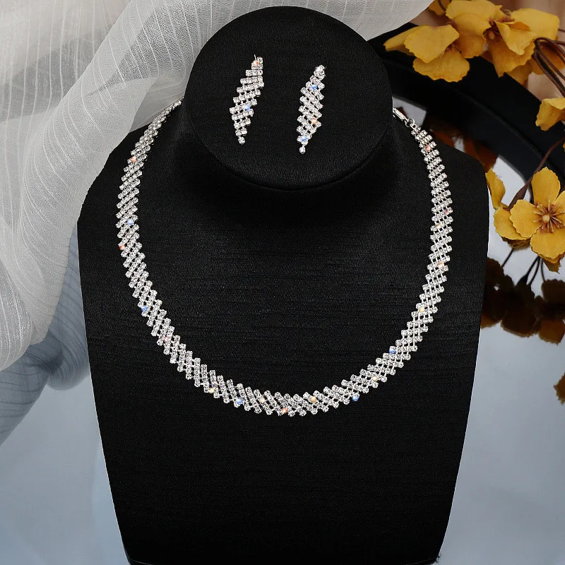 Stocks Wholesale Price New Top Quality Fashion Bridal Jewelry Set Rhinestones Necklace Earrings Set Wedding Jewelry Sets
Stocks Wholesale Price New Top Quality Fashion Bridal Jewelry Set Rhinestones Necklace Earrings Set Wedding Jewelry Sets