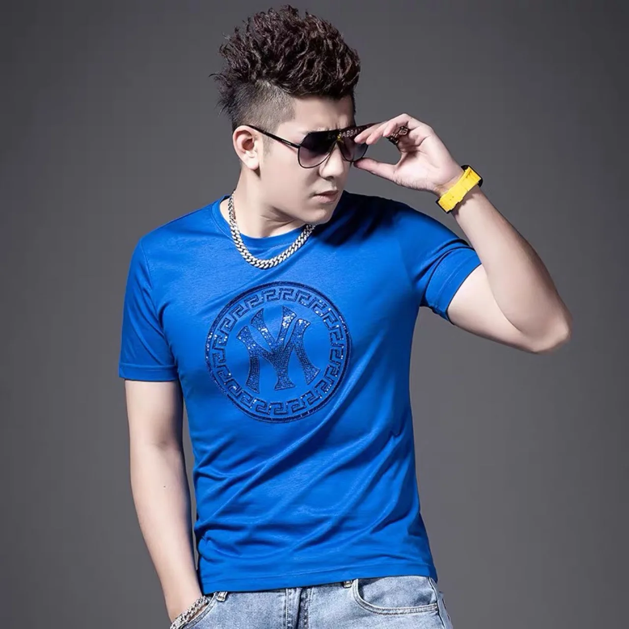 Yuehui Mercerized cotton short sleeve t-shirt Round Collar Printed Brand T shirt in Men
Yuehui Mercerized cotton short sleeve t-shirt Round Collar Printed Brand T shirt in Men