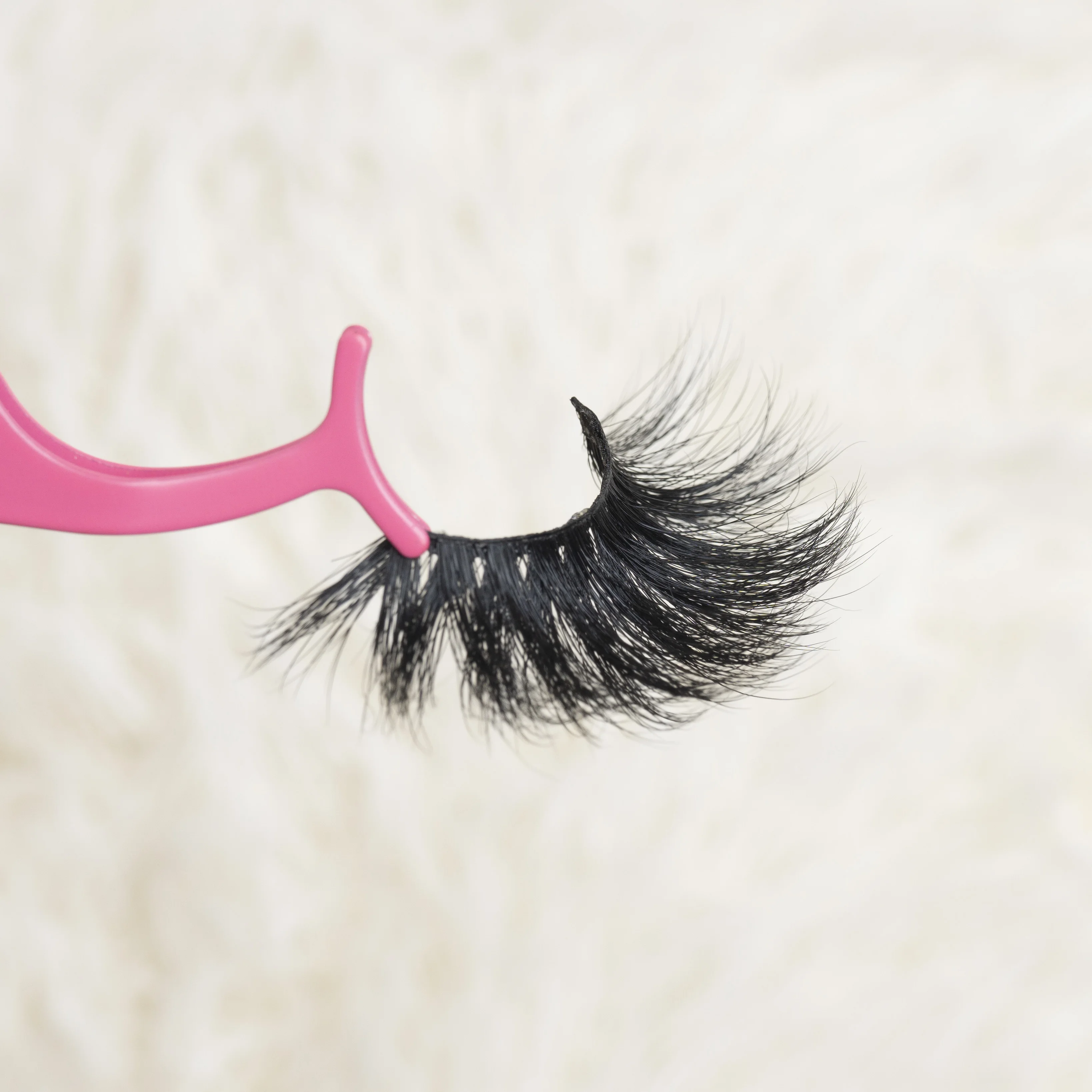 wholesale mink eyelash with sample mink 3d lashes with pencils and glue, Black color, colorful color also available
wholesale mink eyelash with sample mink 3d lashes with pencils and glue, Black color, colorful color also available