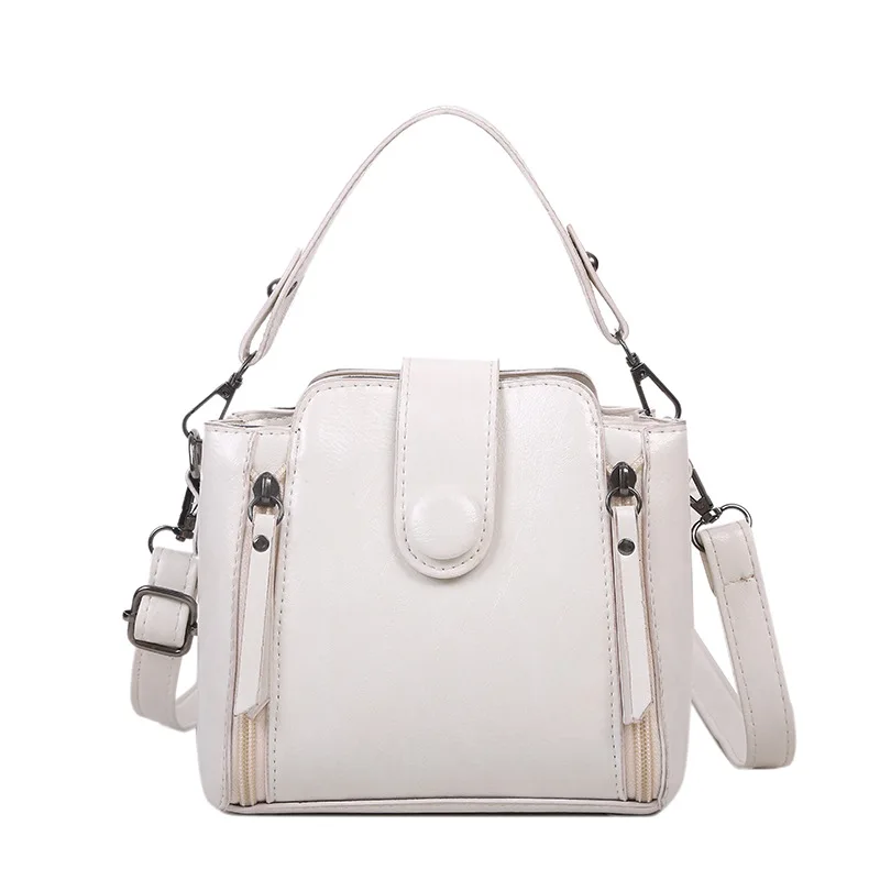 Street and Vintage and Solid color style PU material young women's handbag Messenger bag bolso bolsa
Street and Vintage and Solid color style PU material young women's handbag Messenger bag bolso bolsa
