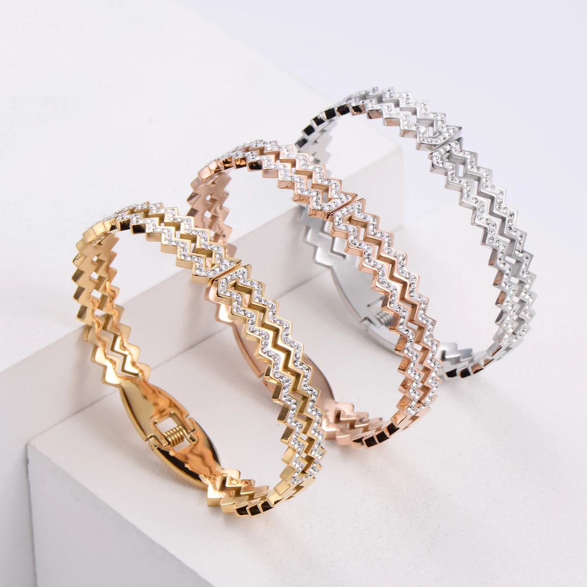 ORDRM brazalete con dijes wave designer bangle indian gold plated stainless steel bracelet, Rose gold,gold,silver
ORDRM brazalete con dijes wave designer bangle indian gold plated stainless steel bracelet, Rose gold,gold,silver