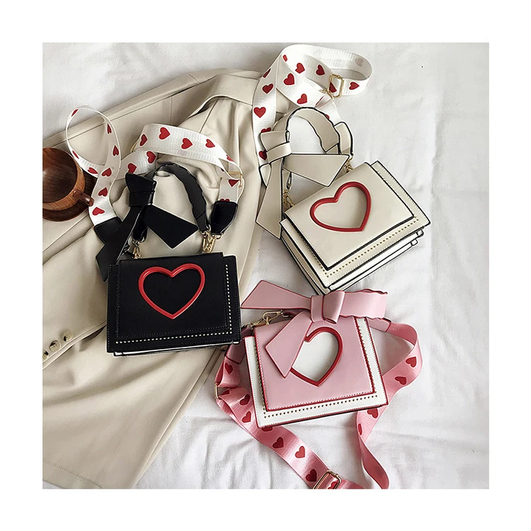 The fashionable leather hollowed-out heart-shaped design for the new luxury women's handbag of 2020, Multicolor
The fashionable leather hollowed-out heart-shaped design for the new luxury women's handbag of 2020, Multicolor