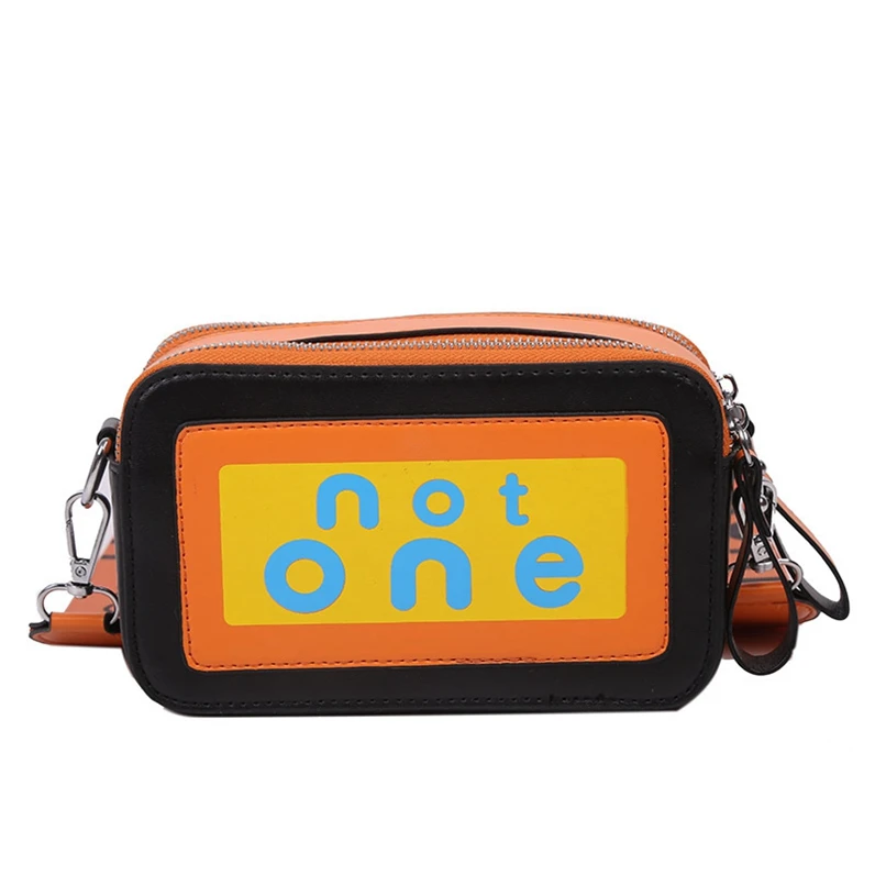 XP1528 2020 new Korean style temperament letter printing small square bag girl messenger bag
XP1528 2020 new Korean style temperament letter printing small square bag girl messenger bag