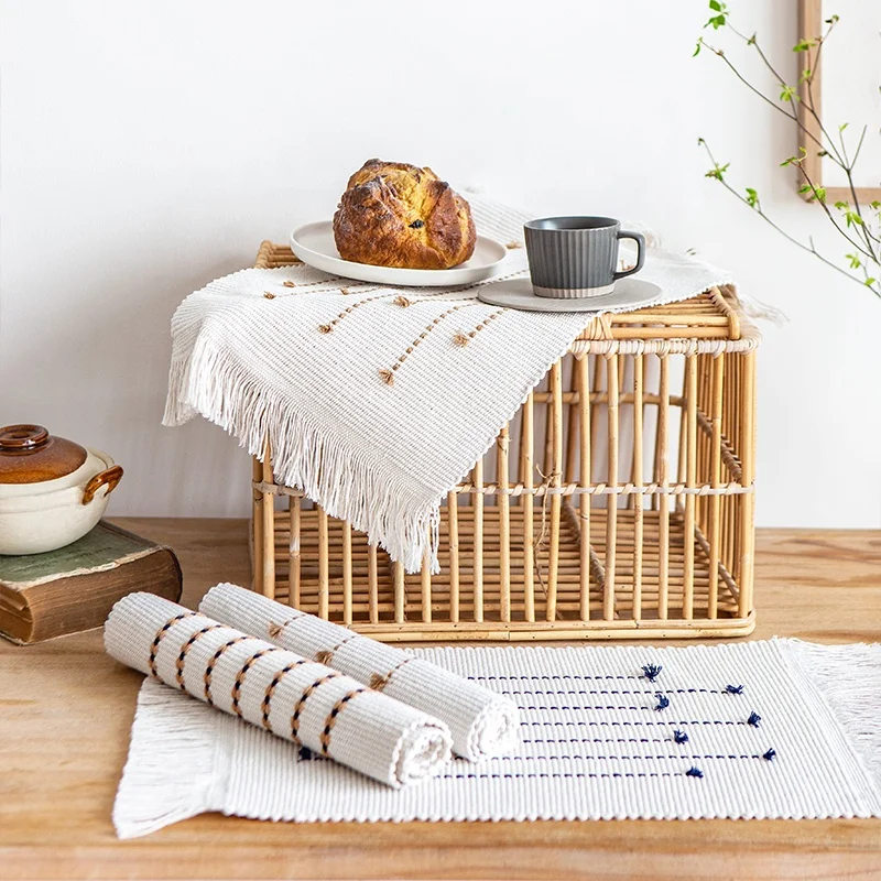 Amazon shopping nordic minimalist kitchen decoration accessories custom washable white cotton woven braided placemat, 3 colors as picture
Amazon shopping nordic minimalist kitchen decoration accessories custom washable white cotton woven braided placemat, 3 colors as picture