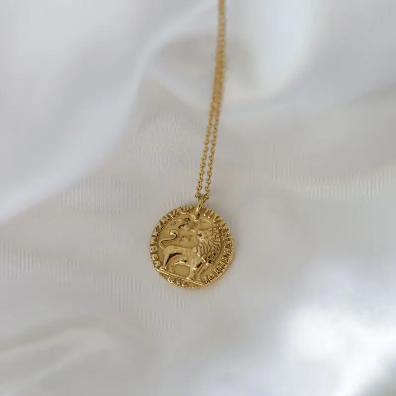 Joolim Jewelry 18K Gold Plated Lion Pendant Necklace Animal Stainless Steel Antique Finish Jewelry Wholesale
Joolim Jewelry 18K Gold Plated Lion Pendant Necklace Animal Stainless Steel Antique Finish Jewelry Wholesale