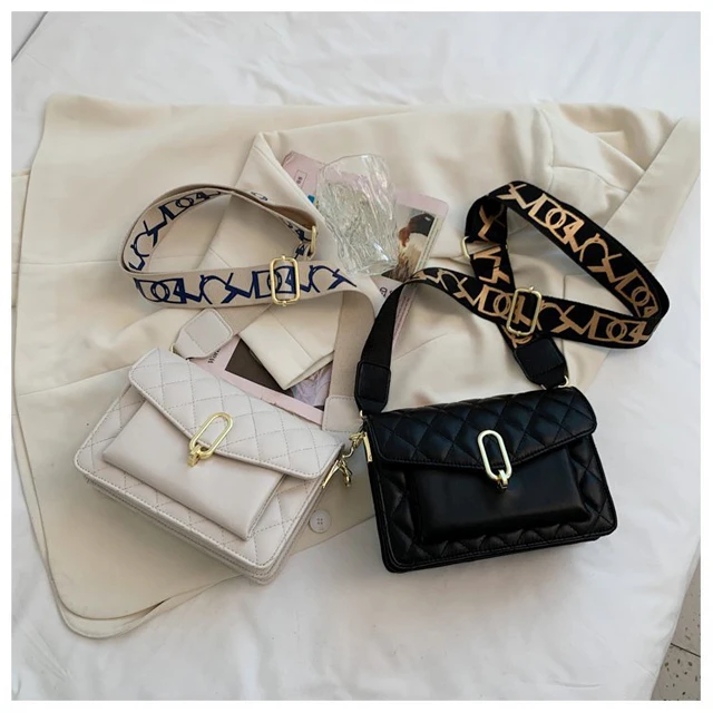 2021 New Pearl Portable Shoulder Bag PU Cosmetic Bag Hot Selling Ladies Mobile Phone Bag, Customized color
2021 New Pearl Portable Shoulder Bag PU Cosmetic Bag Hot Selling Ladies Mobile Phone Bag, Customized color