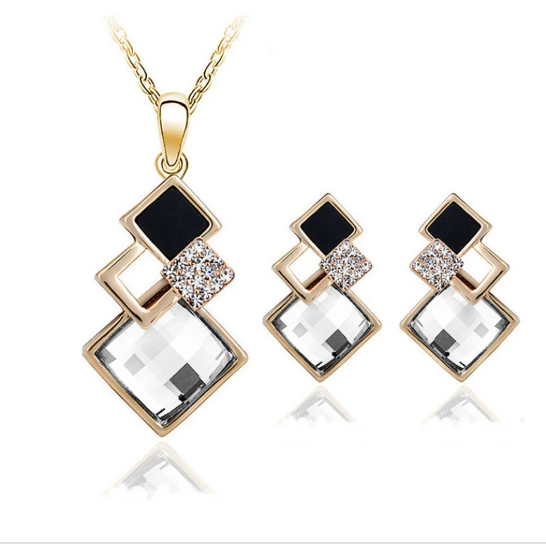 Fashion geometric square crystal acrylic bridal american diamond necklace sets jewelry for wedding 18k gold women luxury
Fashion geometric square crystal acrylic bridal american diamond necklace sets jewelry for wedding 18k gold women luxury