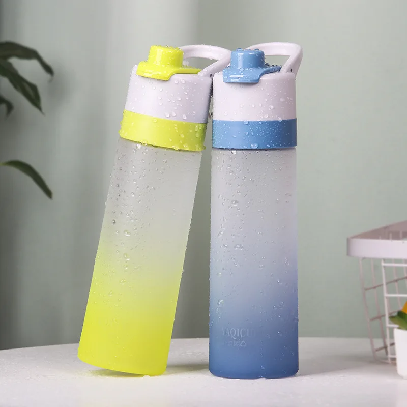 Gradient dual purpose spray cup outdoor portable accompanying plastic bottle BPA-free, Pink 
Gradient dual purpose spray cup outdoor portable accompanying plastic bottle BPA-free, Pink