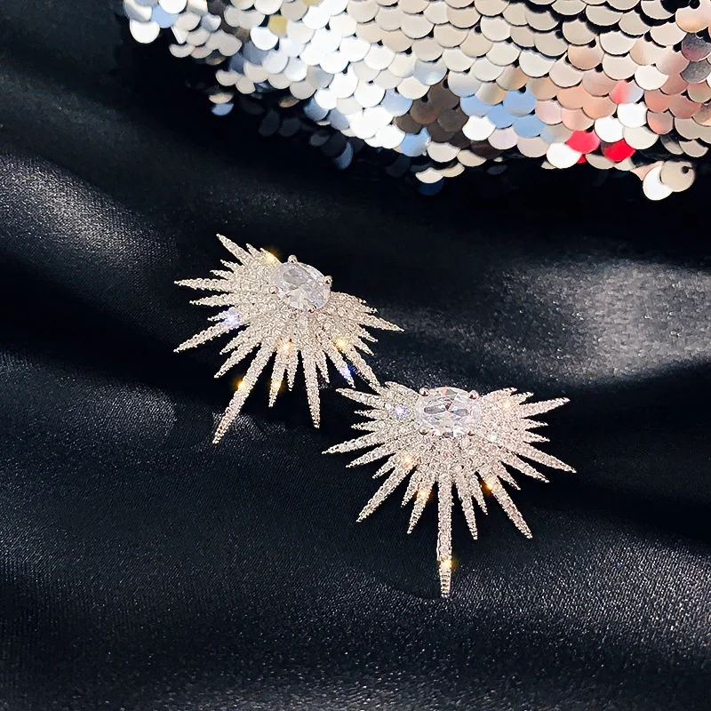 New Arrive Fashion Jewelry European and American Exaggerated Luxury Shiny Zircon Earrings for Woman Holiday Party Earring, Picture shows
New Arrive Fashion Jewelry European and American Exaggerated Luxury Shiny Zircon Earrings for Woman Holiday Party Earring, Picture shows