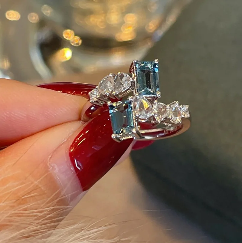 Fashion Classic Cubic Zircon Rings for Women Wedding Engagement Accessories Simple Design Luxury Female Rings Jewelry, Customized color
Fashion Classic Cubic Zircon Rings for Women Wedding Engagement Accessories Simple Design Luxury Female Rings Jewelry, Customized color