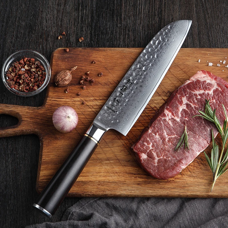 7 inch professional Japanese damascus steel kitchen santoku knives with wooden handle
7 inch professional Japanese damascus steel kitchen santoku knives with wooden handle