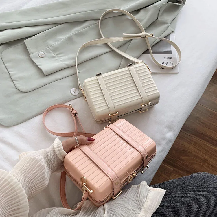 Personalized Shoulder Travel Box Bag 2020 Popular Wave Fashion Sweet Pink Bag, 5colors
Personalized Shoulder Travel Box Bag 2020 Popular Wave Fashion Sweet Pink Bag, 5colors