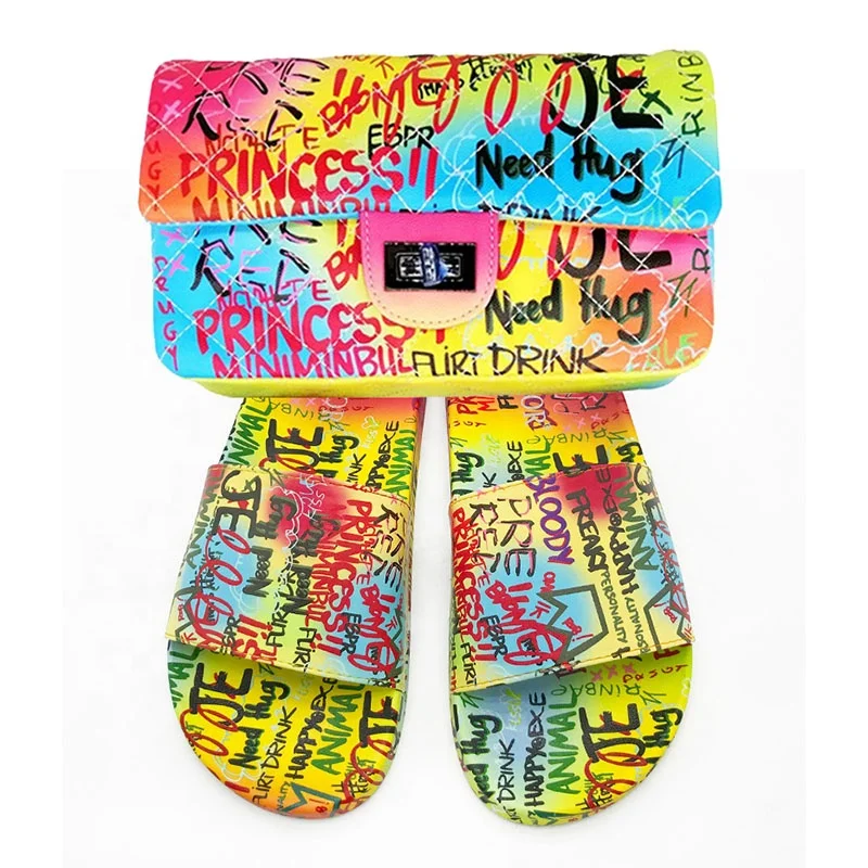 2021 New Arrival Graffiti Handbag Colorful Sandals Fashion Graffiti Purses and slippers Set For Women
2021 New Arrival Graffiti Handbag Colorful Sandals Fashion Graffiti Purses and slippers Set For Women