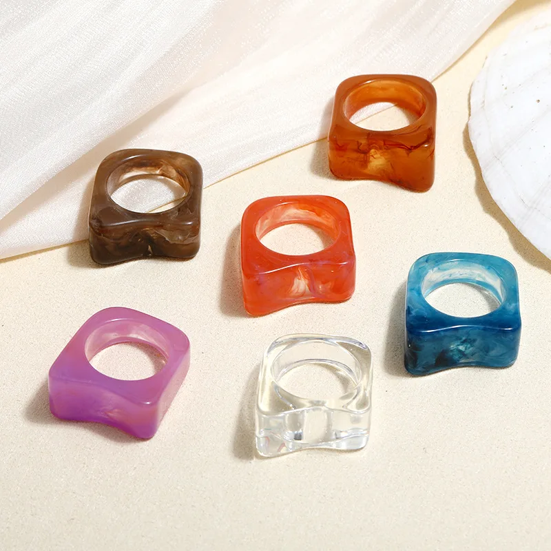 2021 New Ins Hot Sale Multi Colors Resin Geometric Rings Fashion Statement Colors Transparent Marbling Square Rings
2021 New Ins Hot Sale Multi Colors Resin Geometric Rings Fashion Statement Colors Transparent Marbling Square Rings