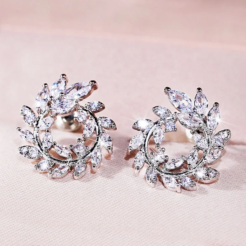 Luxury Trendy Zircon Flower Stud Earrings Shining Crystal Plant Earring For Women And Girls Party Jewelry, Customized color
Luxury Trendy Zircon Flower Stud Earrings Shining Crystal Plant Earring For Women And Girls Party Jewelry, Customized color
