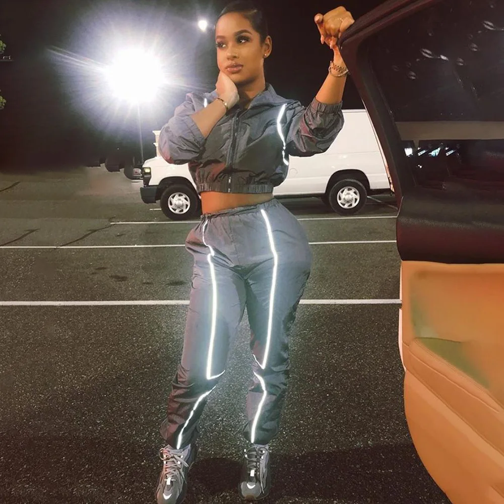 Custom Women Tracksuit Set 2 Pieces Outfit Casual Sport Suit Reflective Womens Tracksuit
Custom Women Tracksuit Set 2 Pieces Outfit Casual Sport Suit Reflective Womens Tracksuit