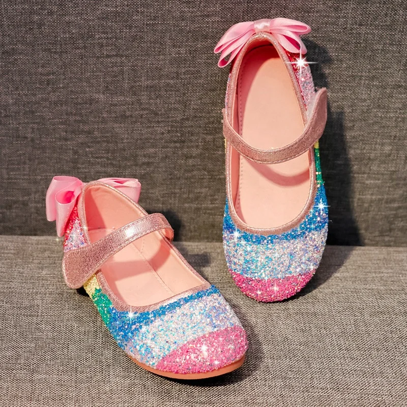 Princess Kids Leather Shoes For Girls Candy Color Casual Sandals Glitter Children Sandals Soft, Black pink
Princess Kids Leather Shoes For Girls Candy Color Casual Sandals Glitter Children Sandals Soft, Black pink