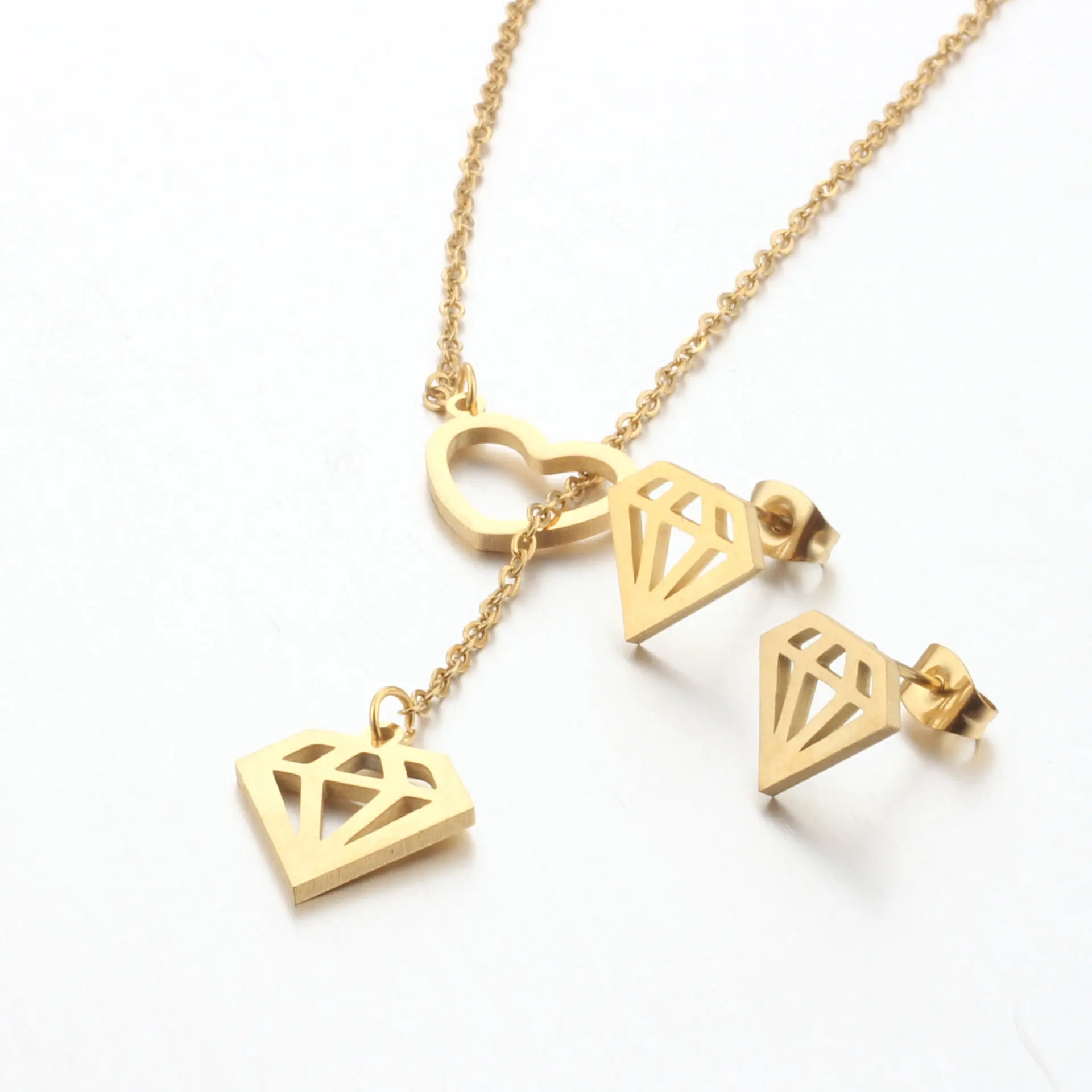 Diamond and love pendant new design comfortable and easy to wear woman customized stainless steel jewelry set, Gold
Diamond and love pendant new design comfortable and easy to wear woman customized stainless steel jewelry set, Gold