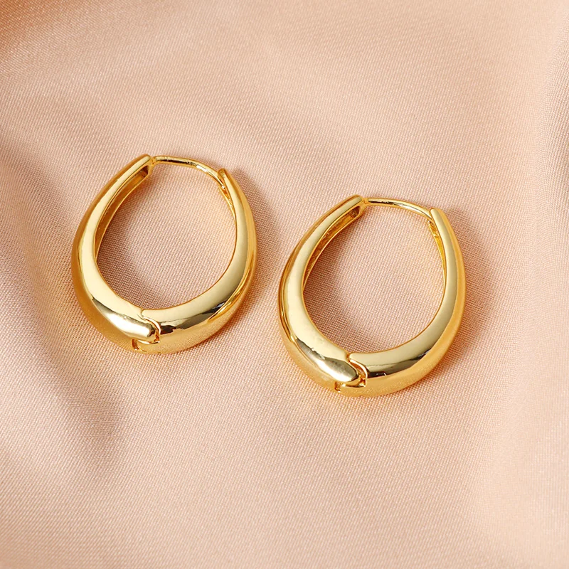 Newest 18K Gold Plated Water Drop Clip On Earring Hollow Oval Round Earrings For Women
Newest 18K Gold Plated Water Drop Clip On Earring Hollow Oval Round Earrings For Women