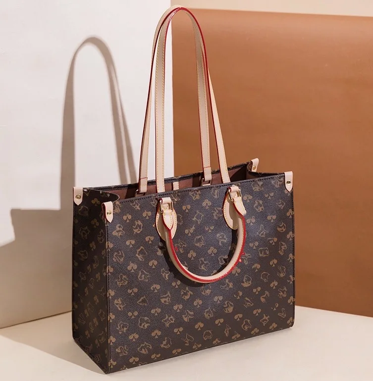 Custom famous brand crossbody fashion PU leather chain tote bag luxury hand design handbag shoulder lady bag for women handbag, Custom color
Custom famous brand crossbody fashion PU leather chain tote bag luxury hand design handbag shoulder lady bag for women handbag, Custom color