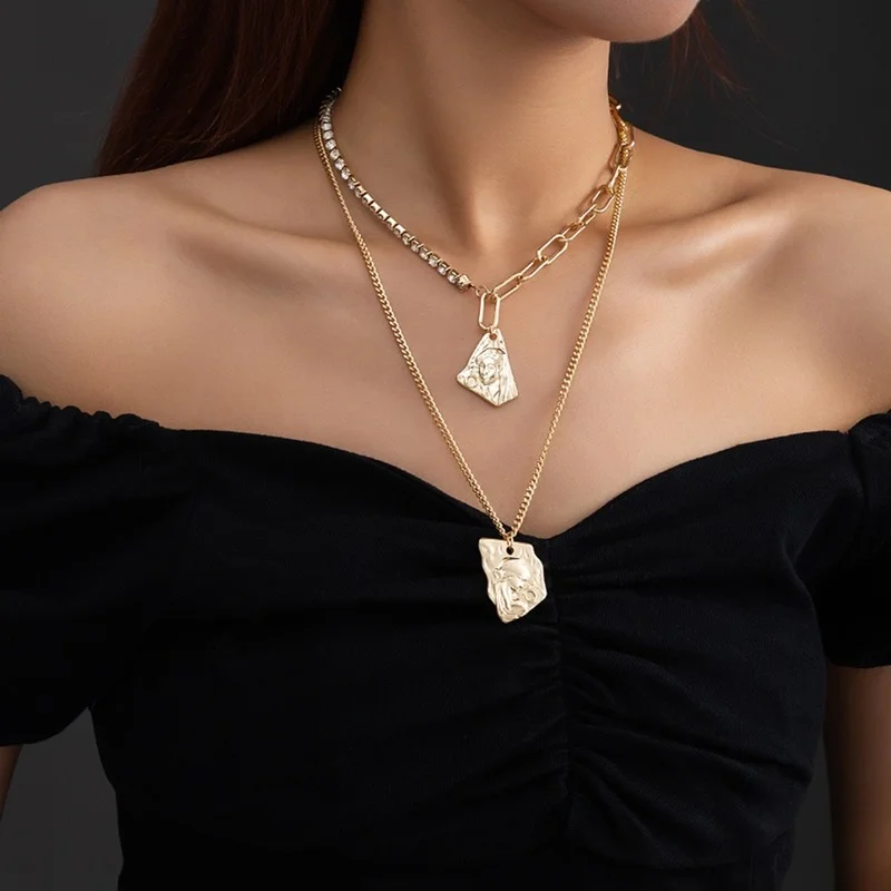 Double Layer Necklace Jewelry Metallic Textured Fashion Splicing Pendant Rhinestone Necklace
Double Layer Necklace Jewelry Metallic Textured Fashion Splicing Pendant Rhinestone Necklace