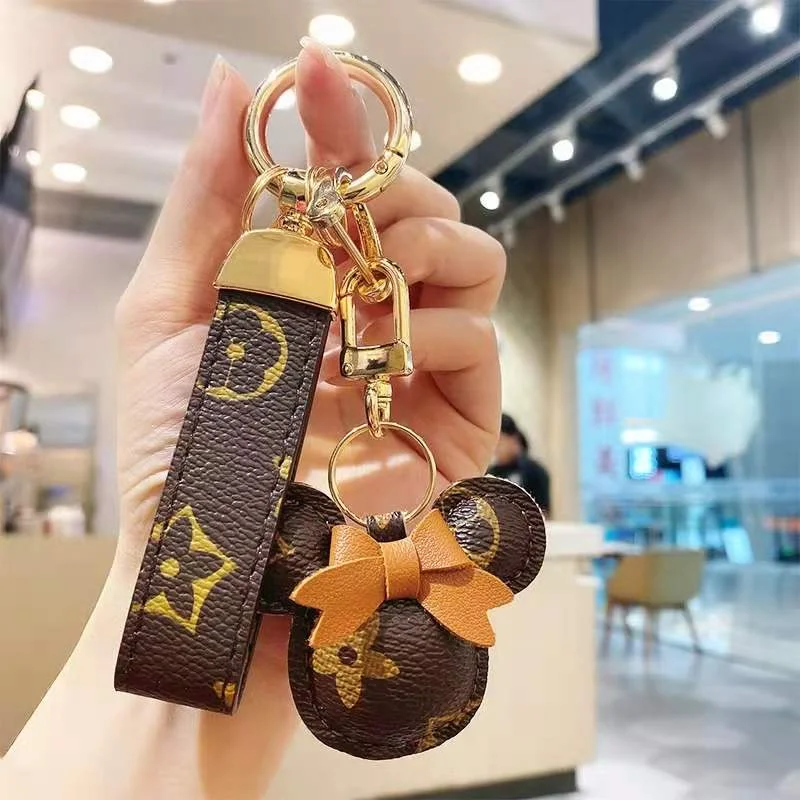 Hot selling fashion cute animal PU key pendant personalized custom logo bag key chain pendant 
Hot selling fashion cute animal PU key pendant personalized custom logo bag key chain pendant