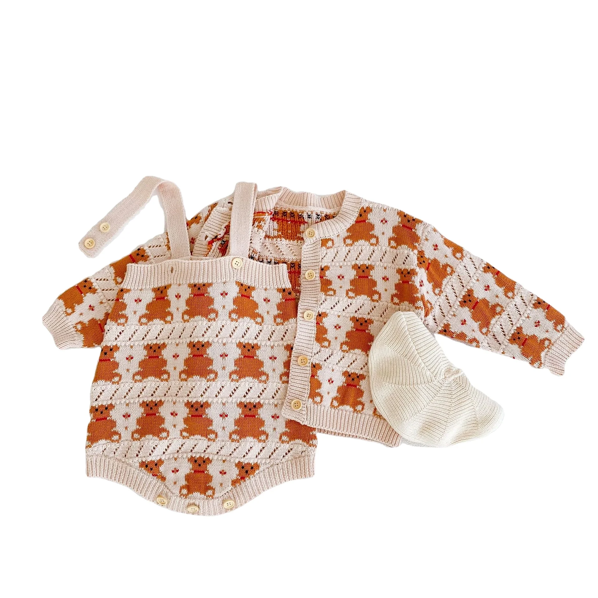 Autumn Baby Children's Clothing Bear Jacquard Boys And Girls Baby Cotton Yarn Knitted Cardigan + Romper Two-piece Suit
Autumn Baby Children's Clothing Bear Jacquard Boys And Girls Baby Cotton Yarn Knitted Cardigan + Romper Two-piece Suit