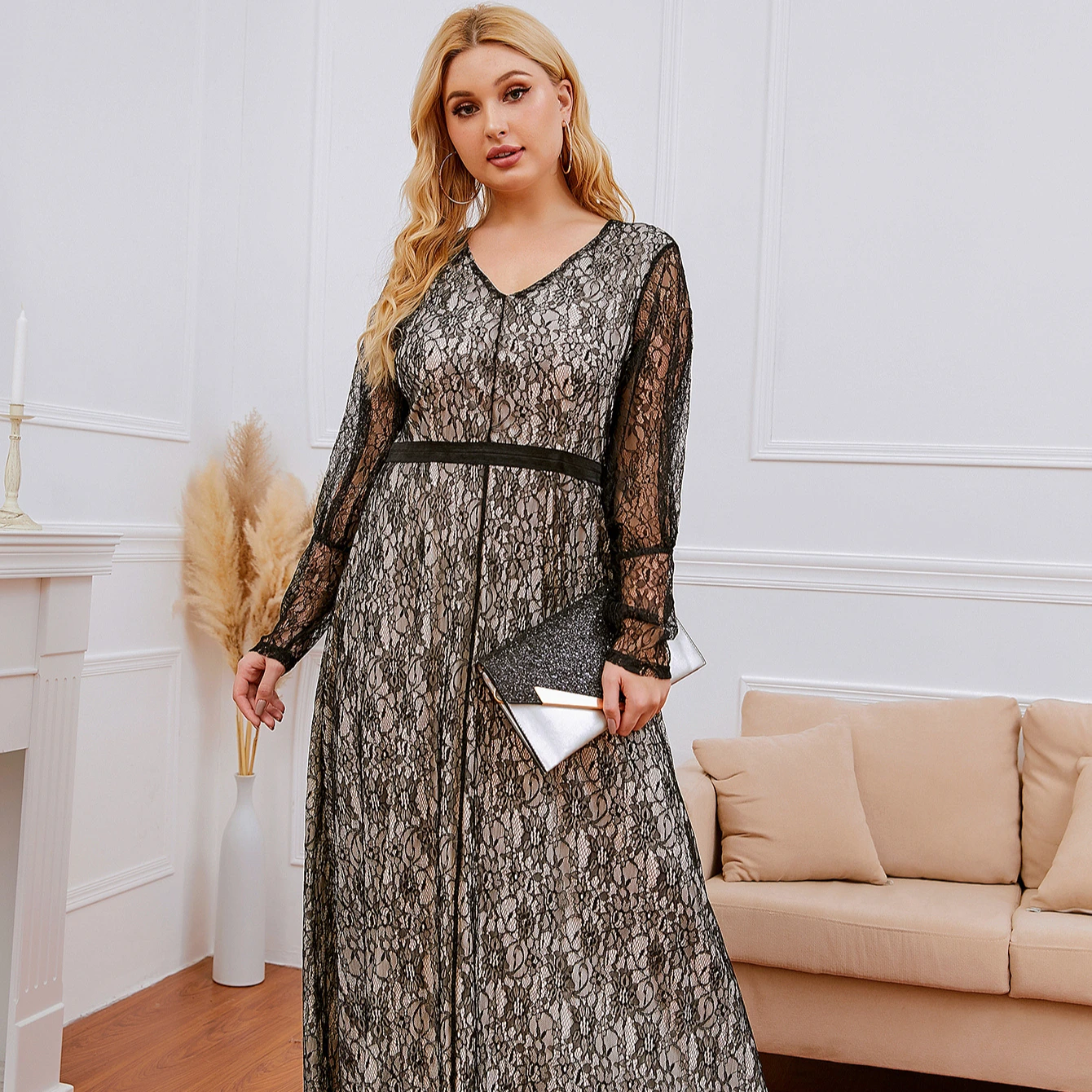 New Design European Dress Plus Size Lace Solid V-Neck Wedding Evening Dress Middle East Women Dress, Picture color
New Design European Dress Plus Size Lace Solid V-Neck Wedding Evening Dress Middle East Women Dress, Picture color