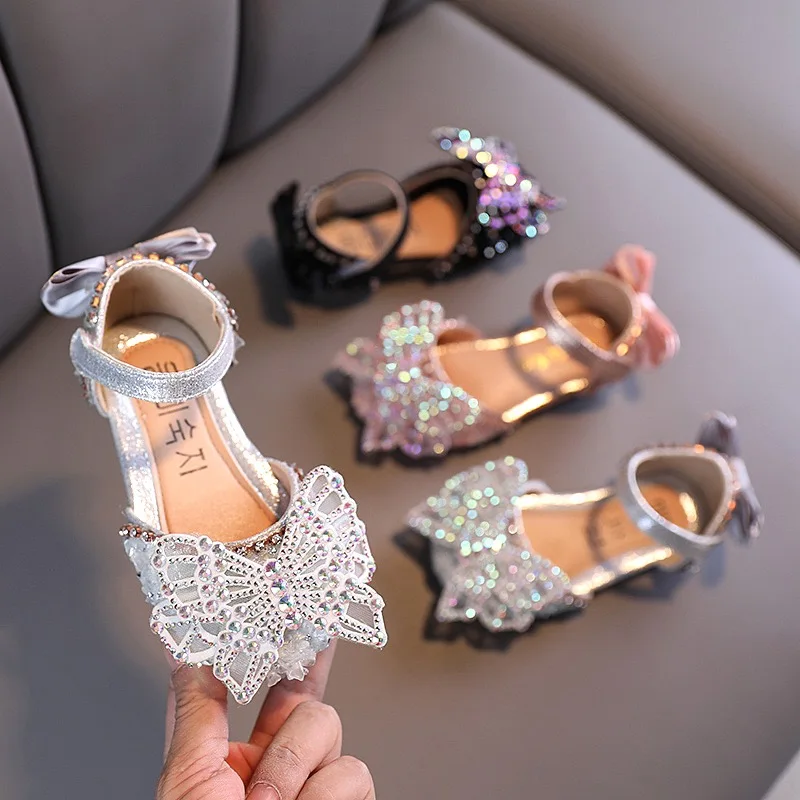 2022 New Kids Shoes Spring And Summer Children's Princess Dress Shoes Soft Sole Bow And Girls Sandals
2022 New Kids Shoes Spring And Summer Children's Princess Dress Shoes Soft Sole Bow And Girls Sandals