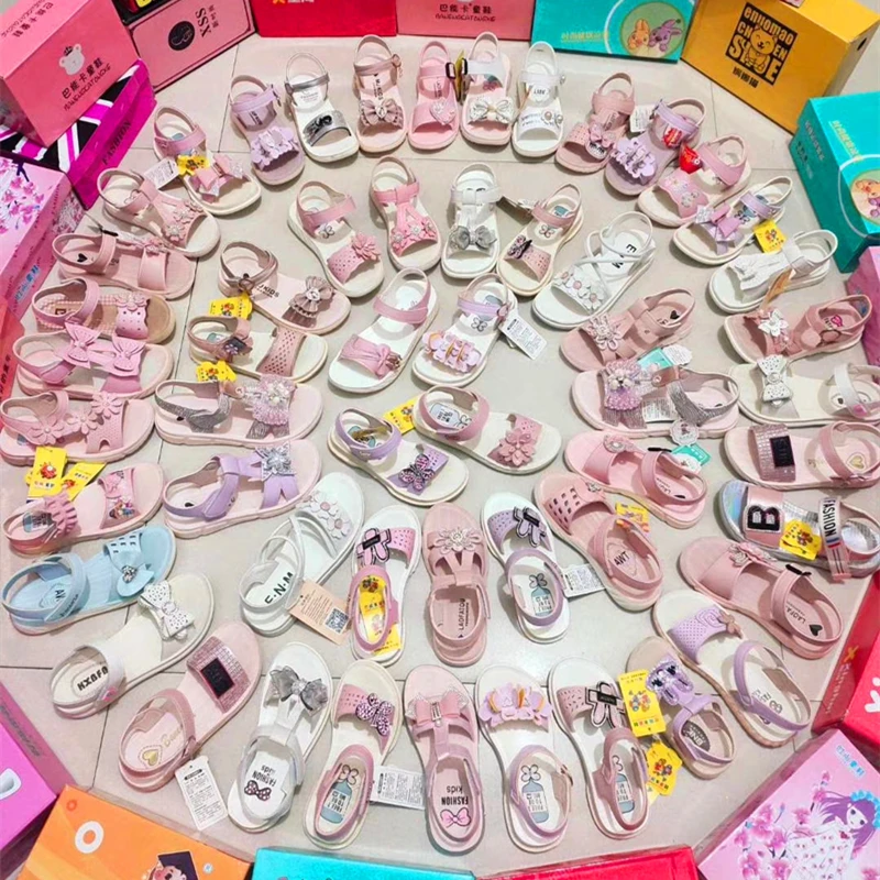2020 Chinese manufacturers wholesale cheap girls shoes girls sandals mixed inventory
2020 Chinese manufacturers wholesale cheap girls shoes girls sandals mixed inventory