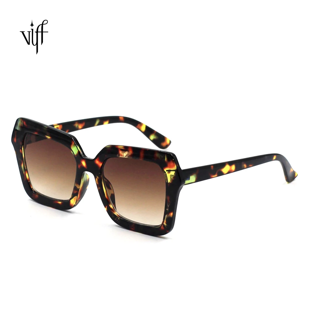 VIFF HP19111 new america female personal metal legs frameless clear ocean lens womens square sunglasses
VIFF HP19111 new america female personal metal legs frameless clear ocean lens womens square sunglasses