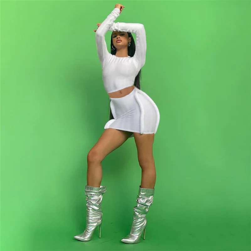 2021 New Fashion Autumn Long Sleeve Solid Crop Top And Mini Skirt 2 Piece Women's Skirt Set
2021 New Fashion Autumn Long Sleeve Solid Crop Top And Mini Skirt 2 Piece Women's Skirt Set