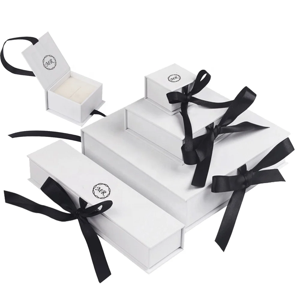 Silk ribbon bow paper jewelry gift boxes magnetic jewelry paper box wholesale, White,pantone as well as cmyk
Silk ribbon bow paper jewelry gift boxes magnetic jewelry paper box wholesale, White,pantone as well as cmyk