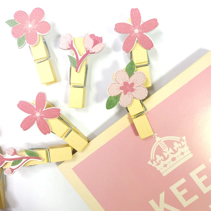 10pcs/pack Cartoon Wooden Paper Clip Animals Flower Celebrity Photo Wall Paper clips Decoration Memo Wooden Clip Clothespins
10pcs/pack Cartoon Wooden Paper Clip Animals Flower Celebrity Photo Wall Paper clips Decoration Memo Wooden Clip Clothespins