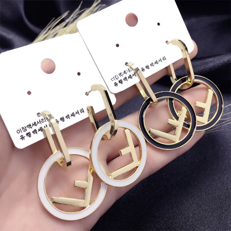 Fashion S925 post Luxury Brand Designers Hoop Earrings Letter F Earrings Pearl Zircon Earrings for Women Gold Plated Jewelry, Colorful
Fashion S925 post Luxury Brand Designers Hoop Earrings Letter F Earrings Pearl Zircon Earrings for Women Gold Plated Jewelry, Colorful