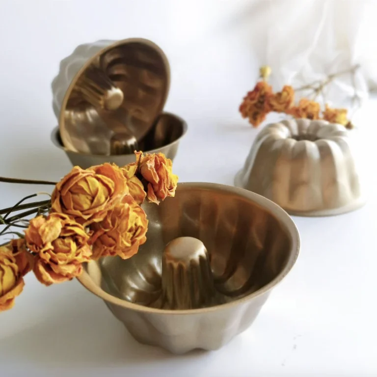 Moldes Para Tortas 4 Inch Carbon Steel Pumpkin Shaped Mold Cake Chiffon Pan Mold, Golden color
Moldes Para Tortas 4 Inch Carbon Steel Pumpkin Shaped Mold Cake Chiffon Pan Mold, Golden color