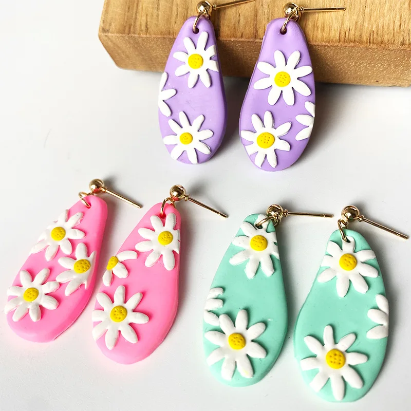 OUYE 2021 Lovely novelty and interesting taro purple lavender sorbet color ins small daisy flower soft pottery earrings girls, Golden/silver
OUYE 2021 Lovely novelty and interesting taro purple lavender sorbet color ins small daisy flower soft pottery earrings girls, Golden/silver