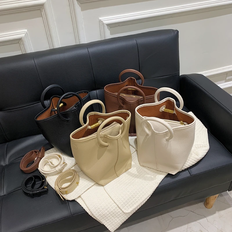 New fashion small Bucket hand bags girls famous 2 in 1 sets handbags young woman luxury purses for females
New fashion small Bucket hand bags girls famous 2 in 1 sets handbags young woman luxury purses for females