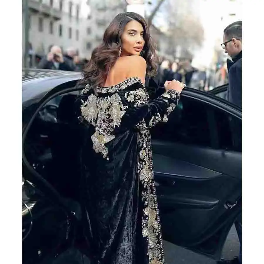 A3576 new arrivals 2020 punk style young lady fashion coat black long sleeve sequin embroidered out wear coat
A3576 new arrivals 2020 punk style young lady fashion coat black long sleeve sequin embroidered out wear coat