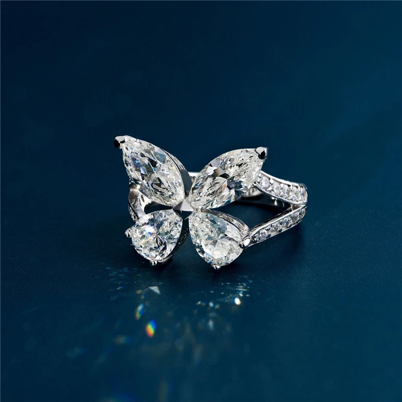 Aimgal Fashion S925 sterling silver gold plated micro-diamond butterfly diamond ring proposal engagement ring
Aimgal Fashion S925 sterling silver gold plated micro-diamond butterfly diamond ring proposal engagement ring