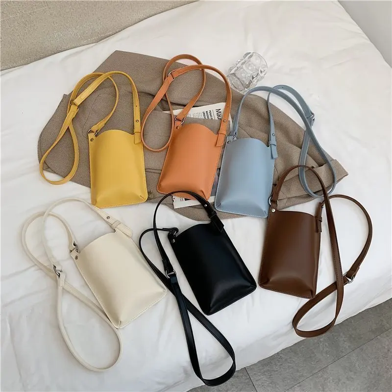 Low Price Hot Sale PU Large Capacity Slant Ladies Shoulder Bags Women phone bags With Shoulder Strap
Low Price Hot Sale PU Large Capacity Slant Ladies Shoulder Bags Women phone bags With Shoulder Strap